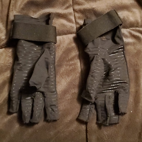 Copperfit gloves - Picture 2 of 2
